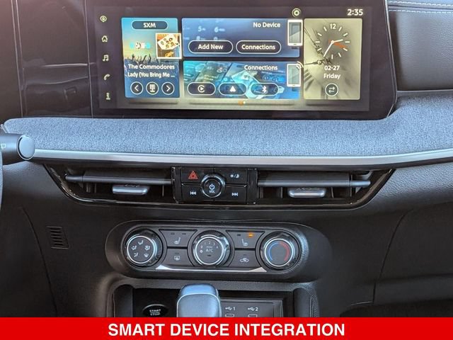 Certified 2025 Nissan Kicks SV w/ SV Premium Package AWD/4WD image 32