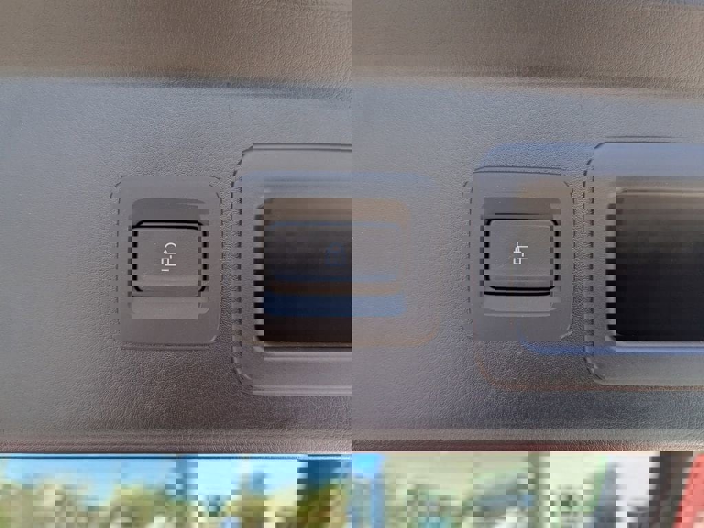 Used 2025 MAZDA CX-30 AWD 2.5 S w/ Select Sport Pkg image 9