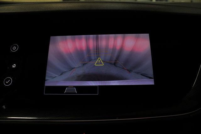 Used 2023 Buick Envision Preferred FWD image 4