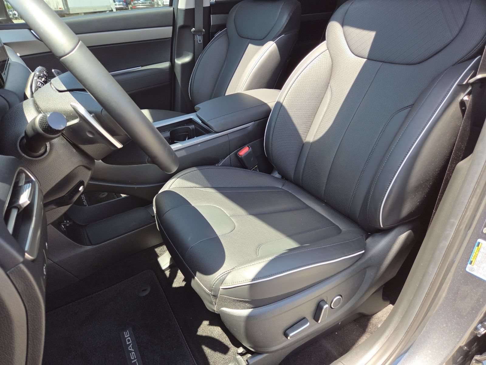 Used 2025 Hyundai Palisade XRT FWD image 29