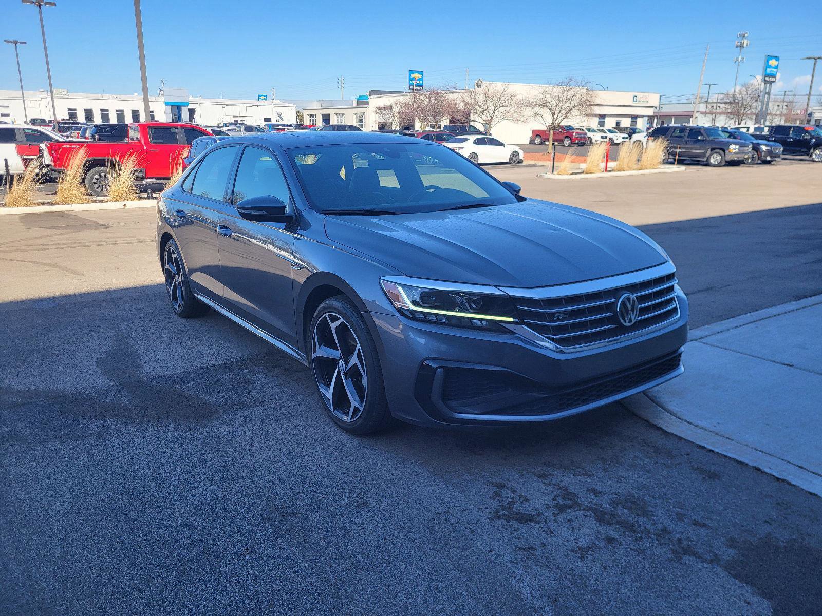 Used 2021 Volkswagen Passat 2.0T R-Line