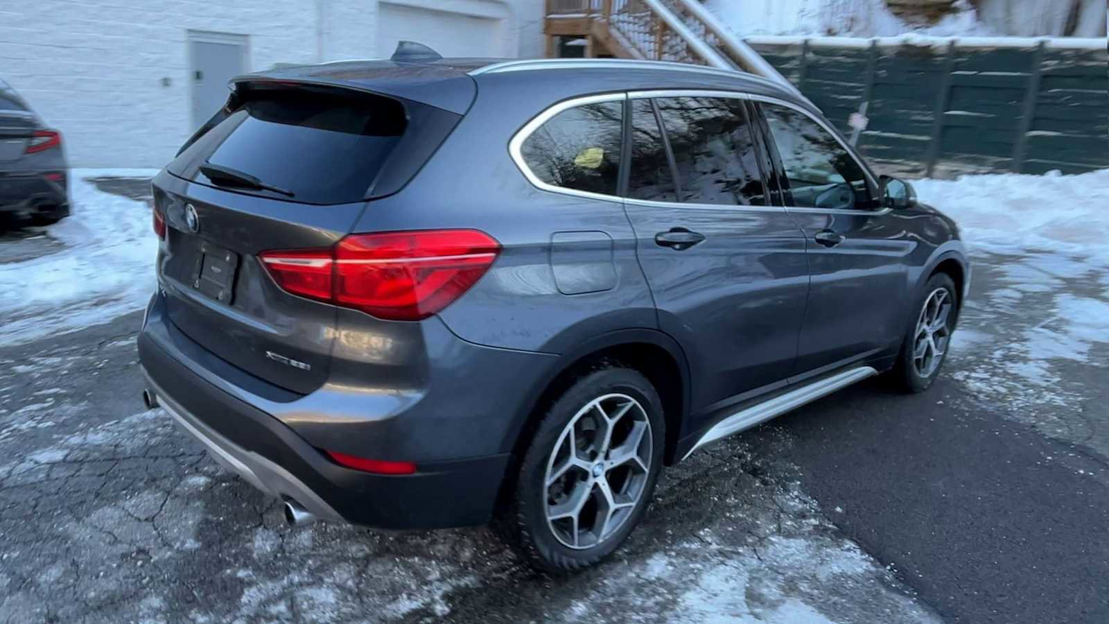 Used 2018 BMW X1 xDrive28i w/ Premium Package image 8