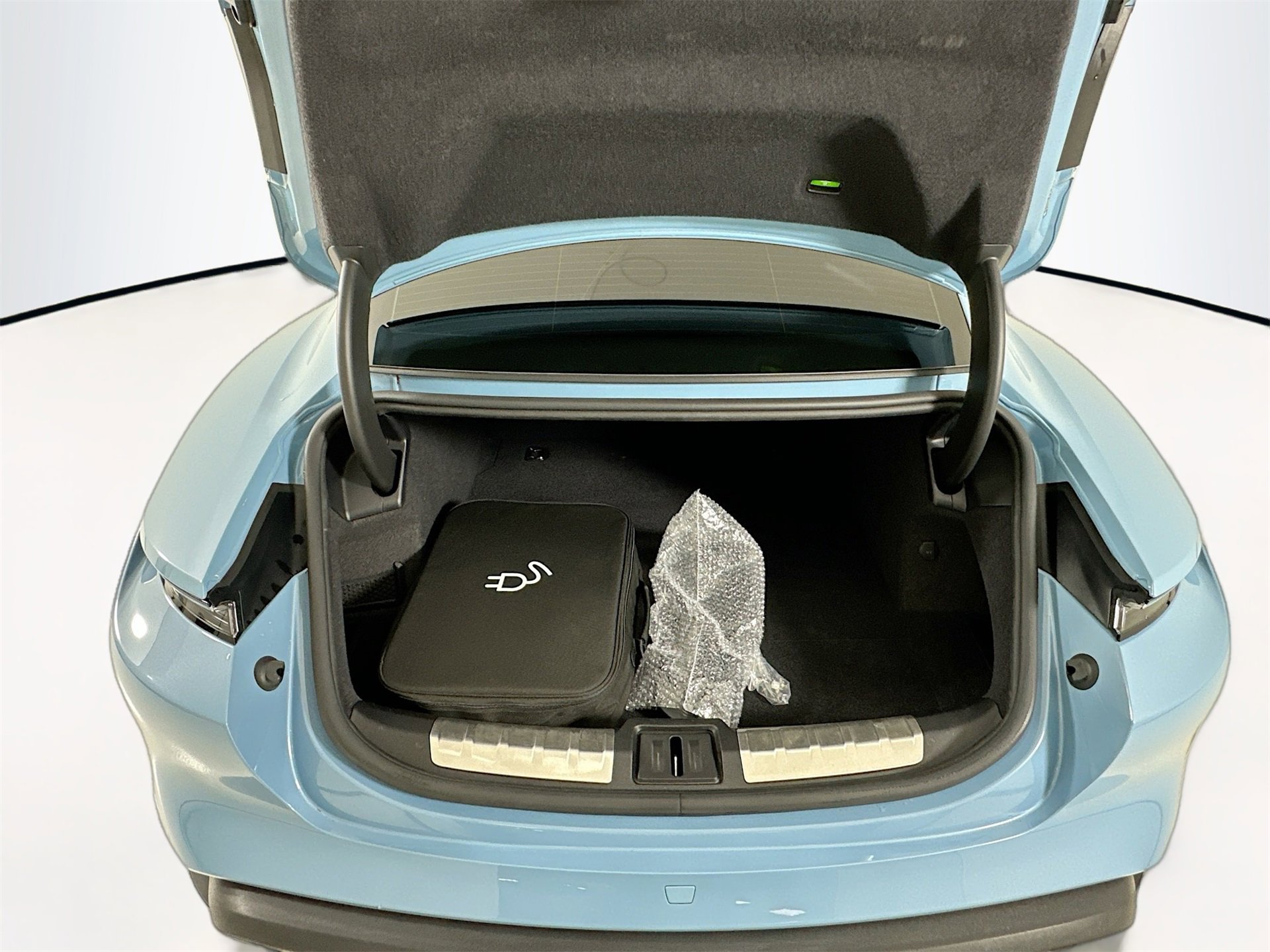 Used 2020 Porsche Taycan 4S image 29