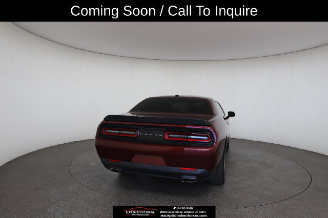 Used 2017 Dodge Challenger SXT RWD image 15