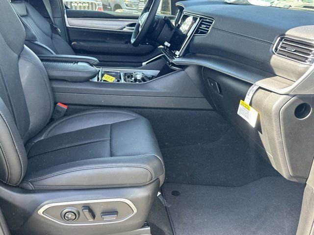 New 2026 Jeep Grand Wagoneer Limited image 15