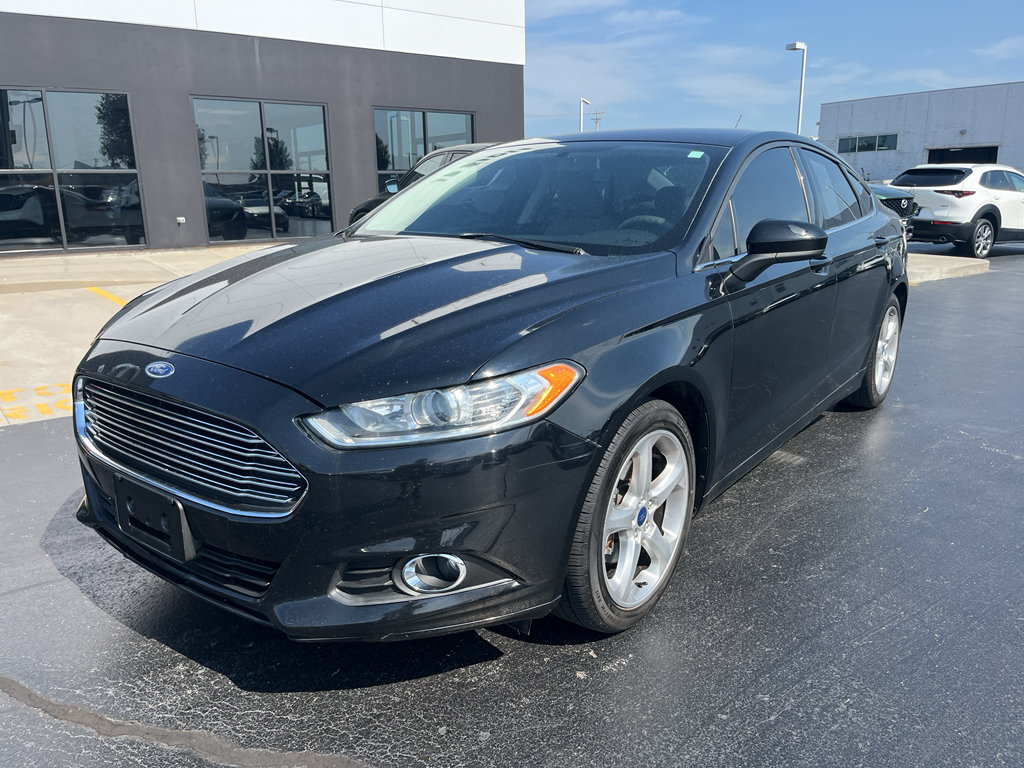 Used 2016 Ford Fusion S w/ Equipment Group 101A FWD image 4