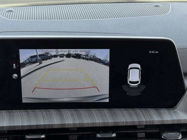 Used 2025 Kia Telluride EX w/ EX Captain's Chair Package FWD image 15