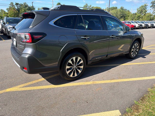 Used 2025 Subaru Outback Touring XT AWD/4WD image 5