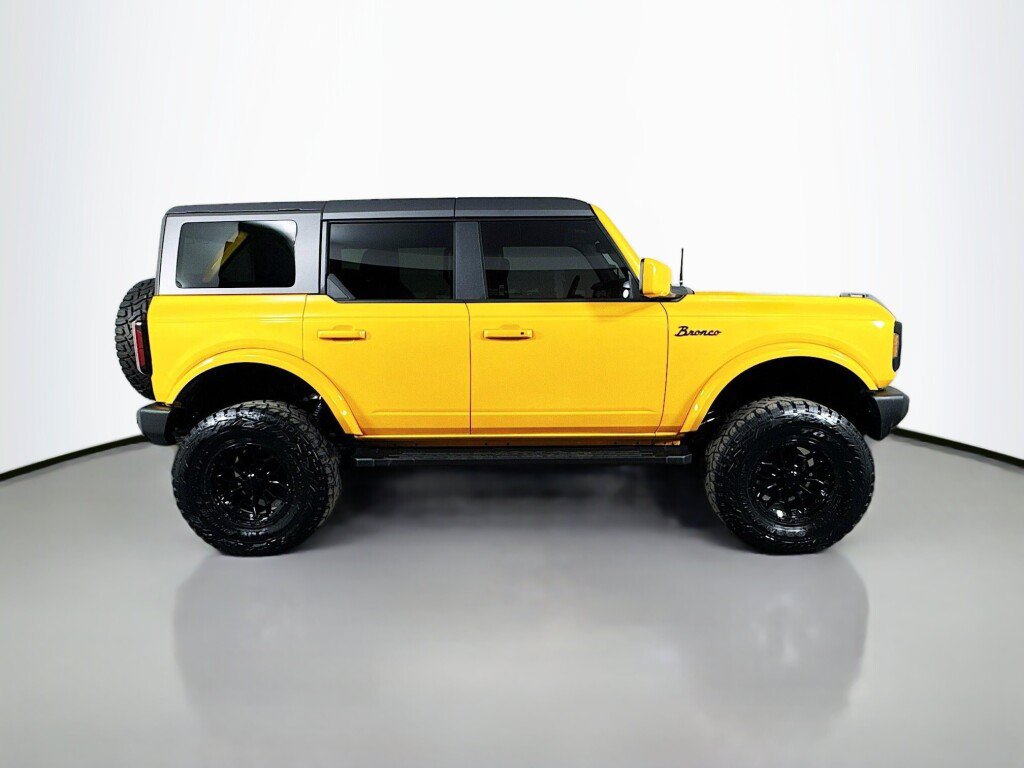 Used 2021 Ford Bronco Outer Banks AWD/4WD image 6