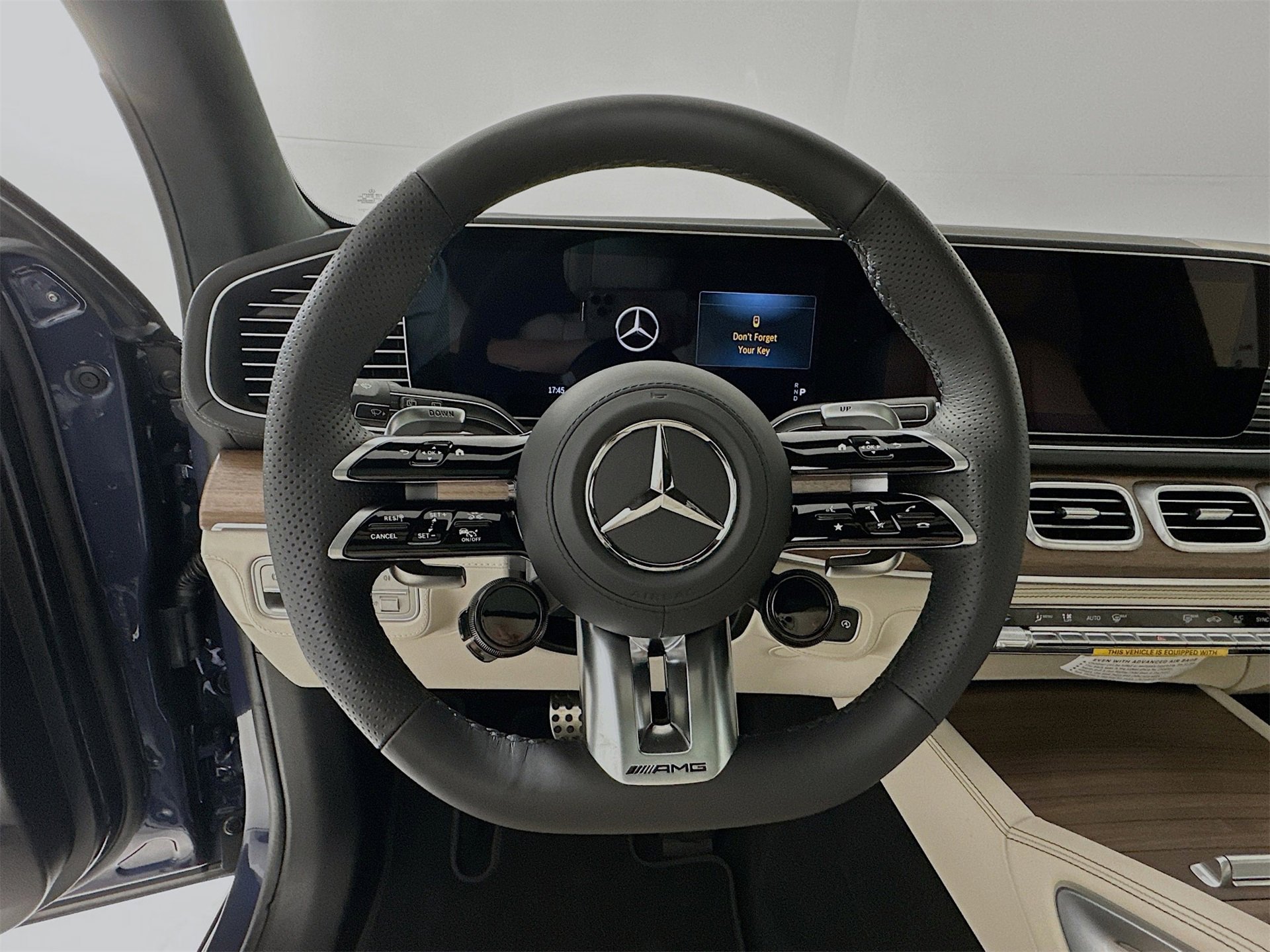 New 2026 Mercedes-Benz GLS 63 AMG 4MATIC image 12