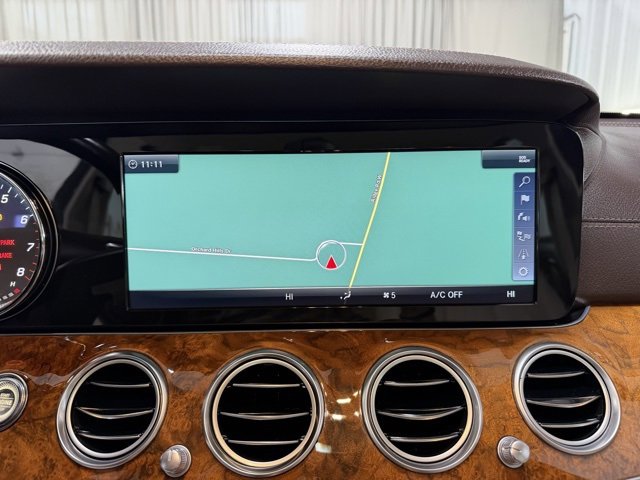 Used 2018 Mercedes-Benz E 400 4MATIC Sedan w/ Premium 3 Package (Q03) image 15