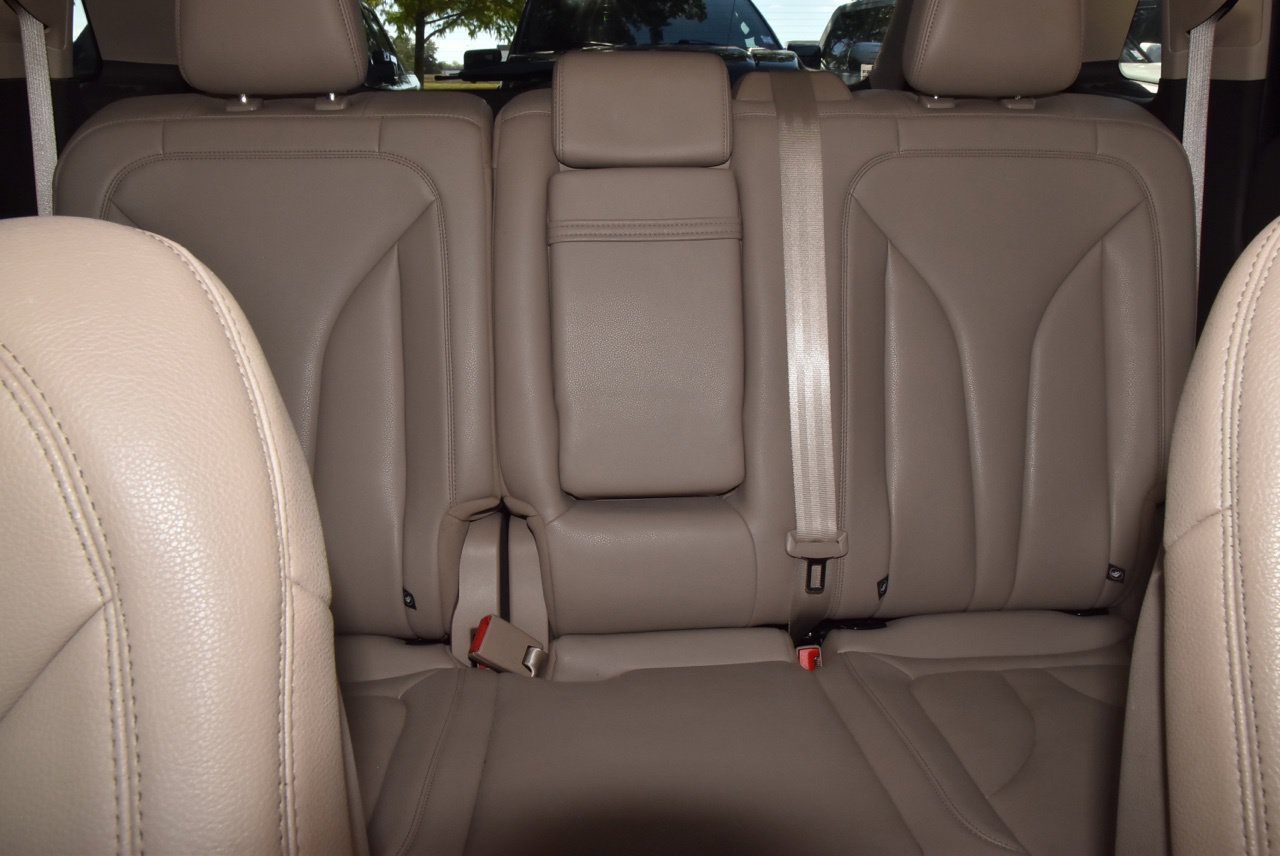 Used 2022 Lincoln Nautilus FWD w/ Premium Package image 20