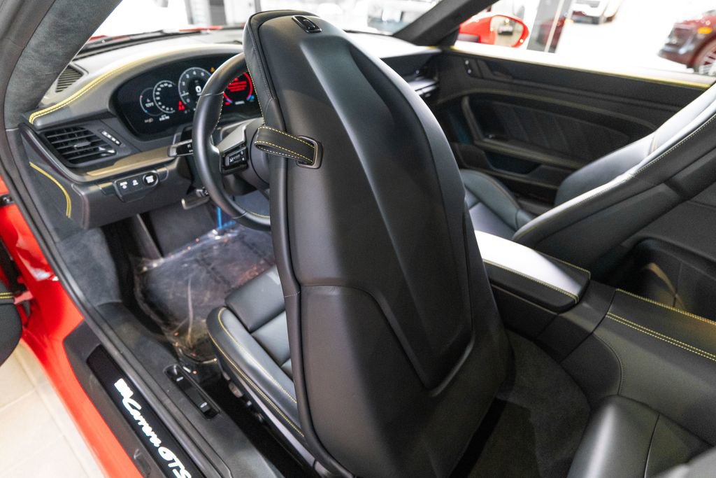 Certified 2025 Porsche 911 Carrera GTS RWD image 45