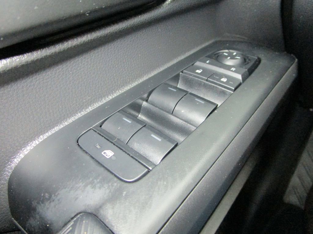 Used 2024 Toyota Tacoma SR5 image 32