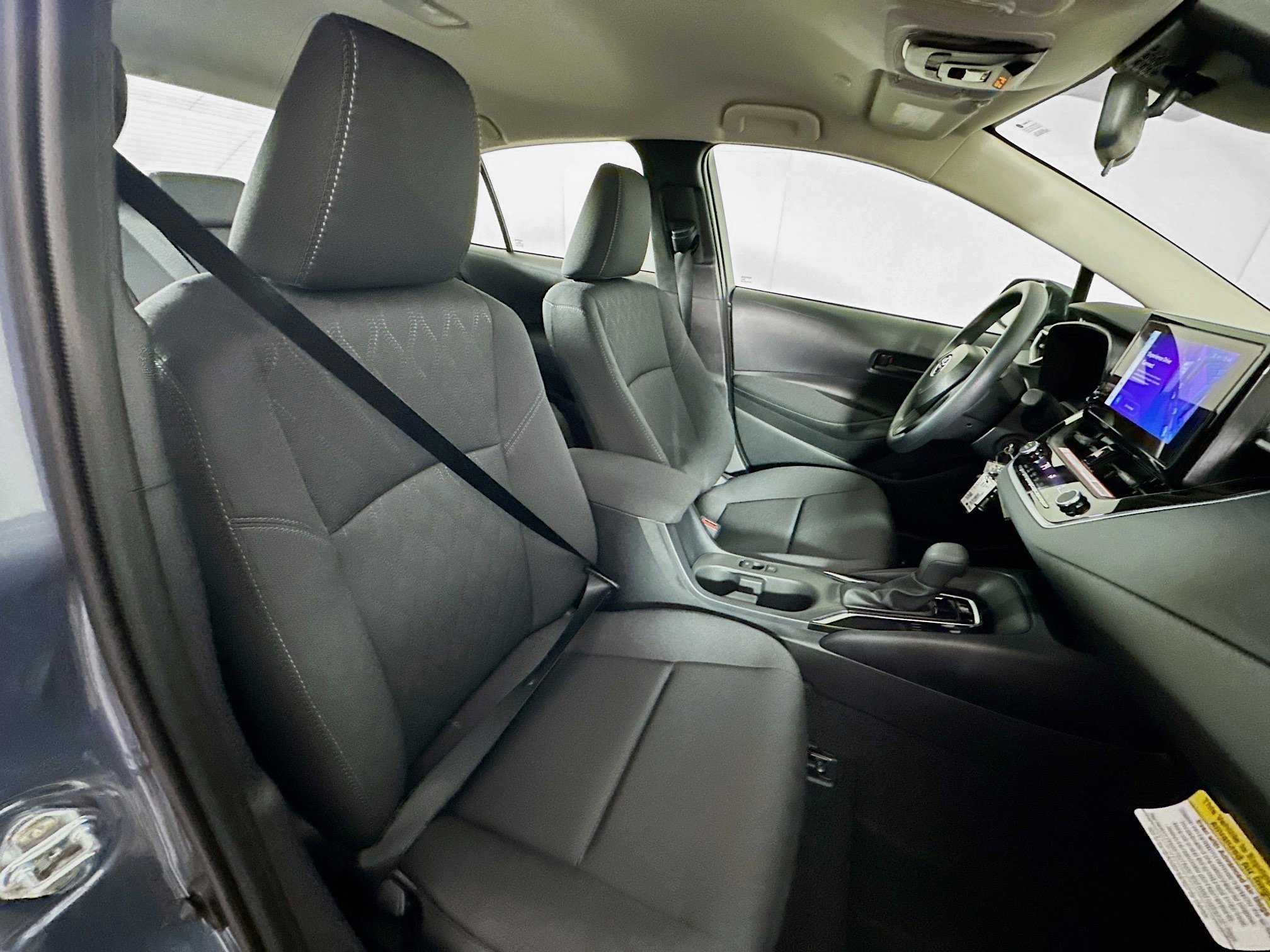 Used 2026 Toyota Corolla LE image 28