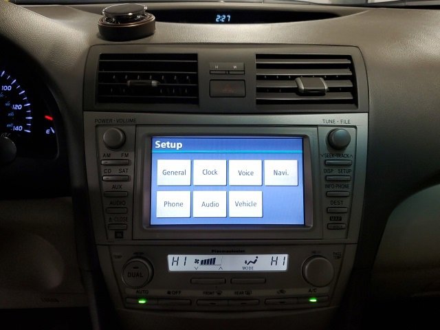 Used 2011 Toyota Camry XLE w/ SE/XLE Extra-Value Pkg image 20