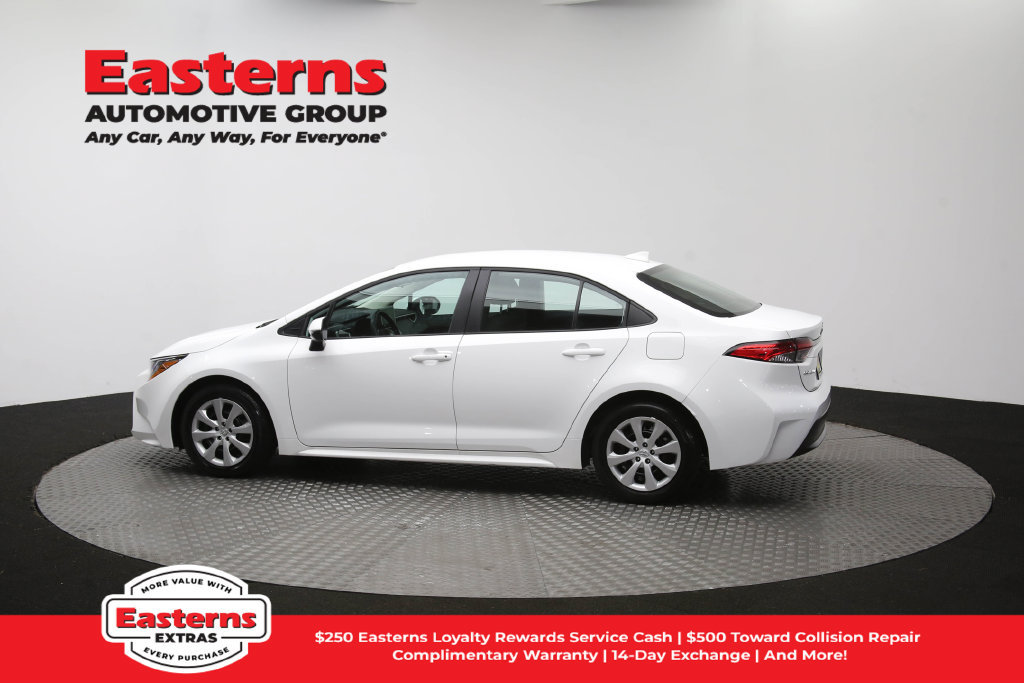 Used 2026 Toyota Corolla LE FWD image 61