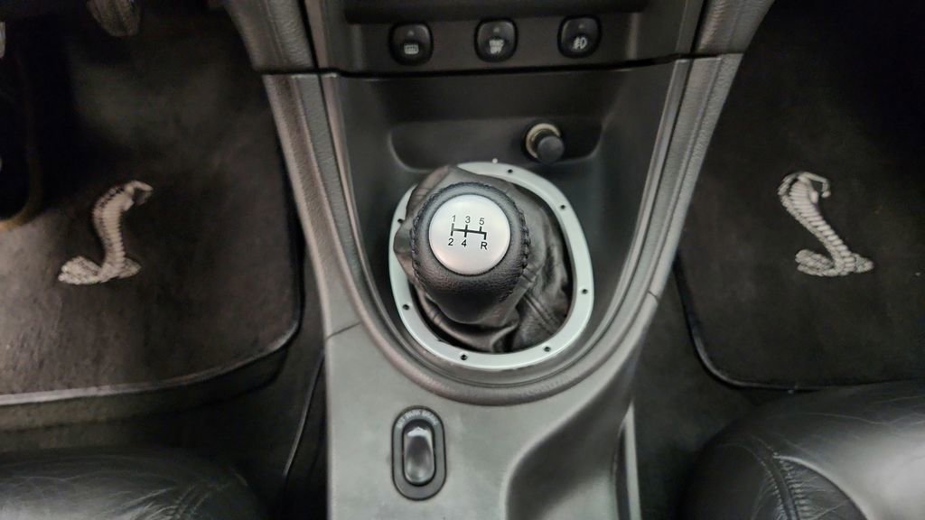 Used 2001 Ford Mustang Cobra RWD image 29