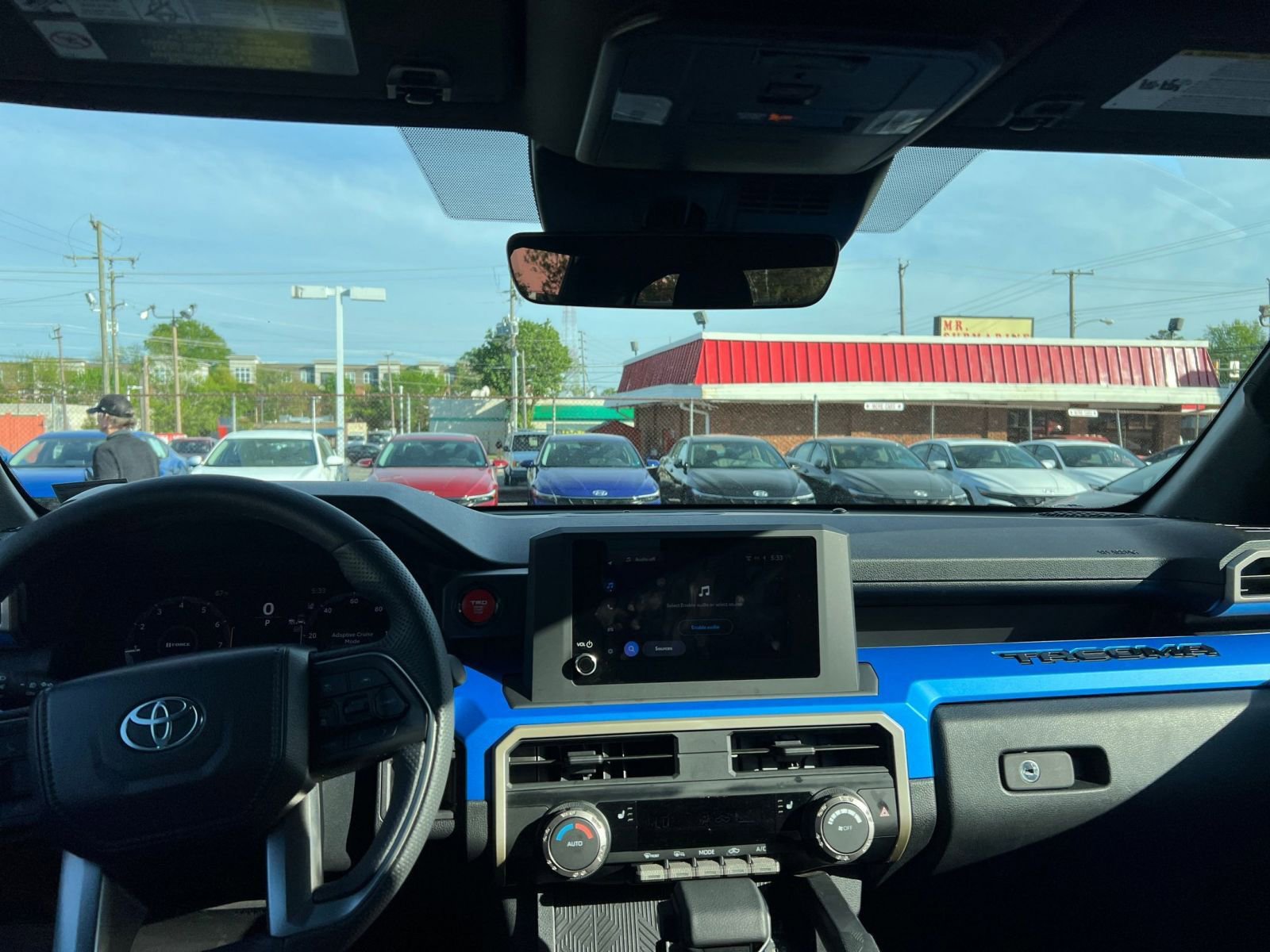 Used 2025 Toyota Tacoma TRD Off-Road image 33