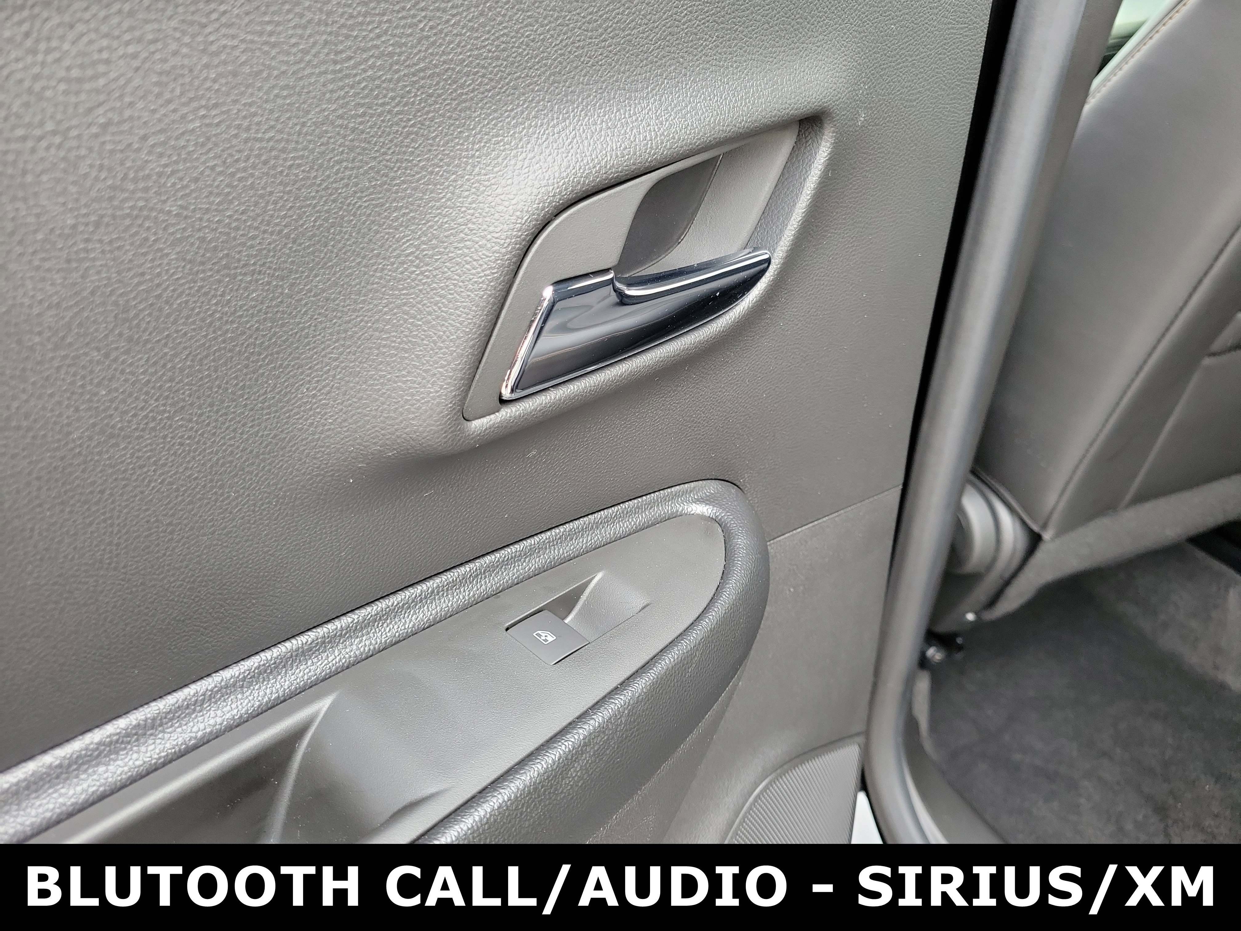 Used 2022 Chevrolet Trax LT w/ LT Convenience Package image 13