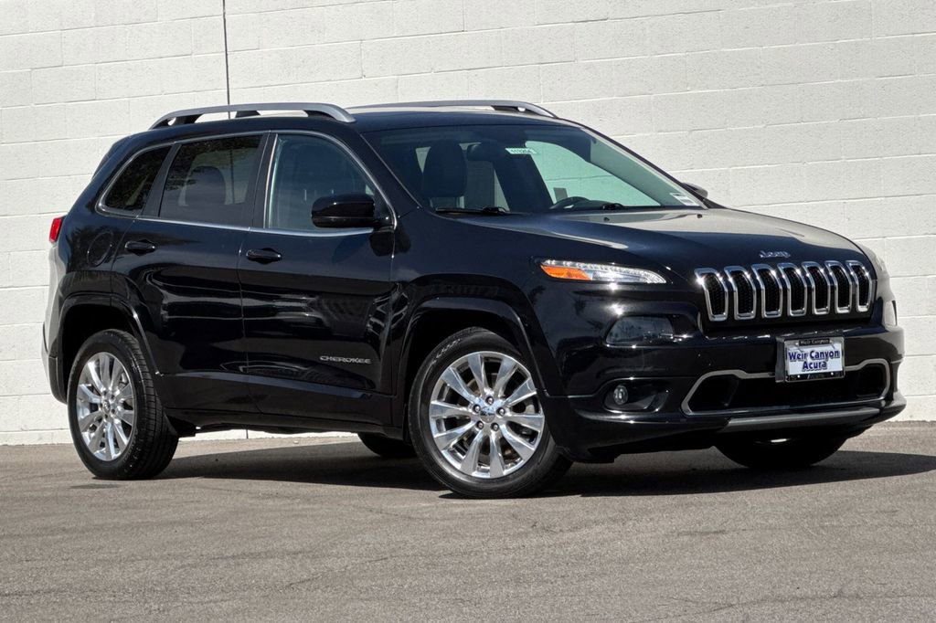 Used 2016 Jeep Cherokee Overland image 2