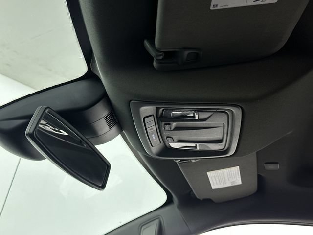 Used 2023 GMC Sierra 1500 SLT AWD/4WD image 19