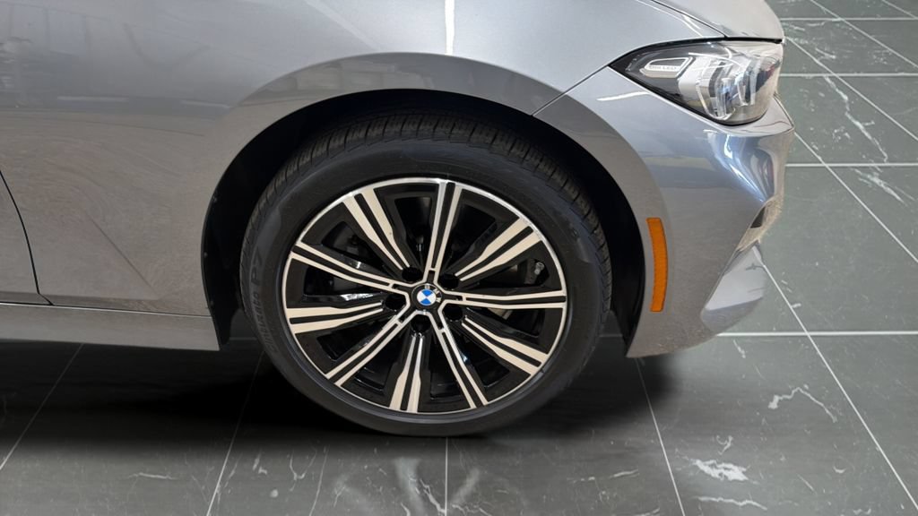 Used 2025 BMW 330i xDrive Sedan AWD/4WD image 14