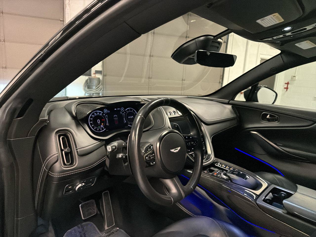 Used 2021 Aston Martin DBX AWD/4WD image 17