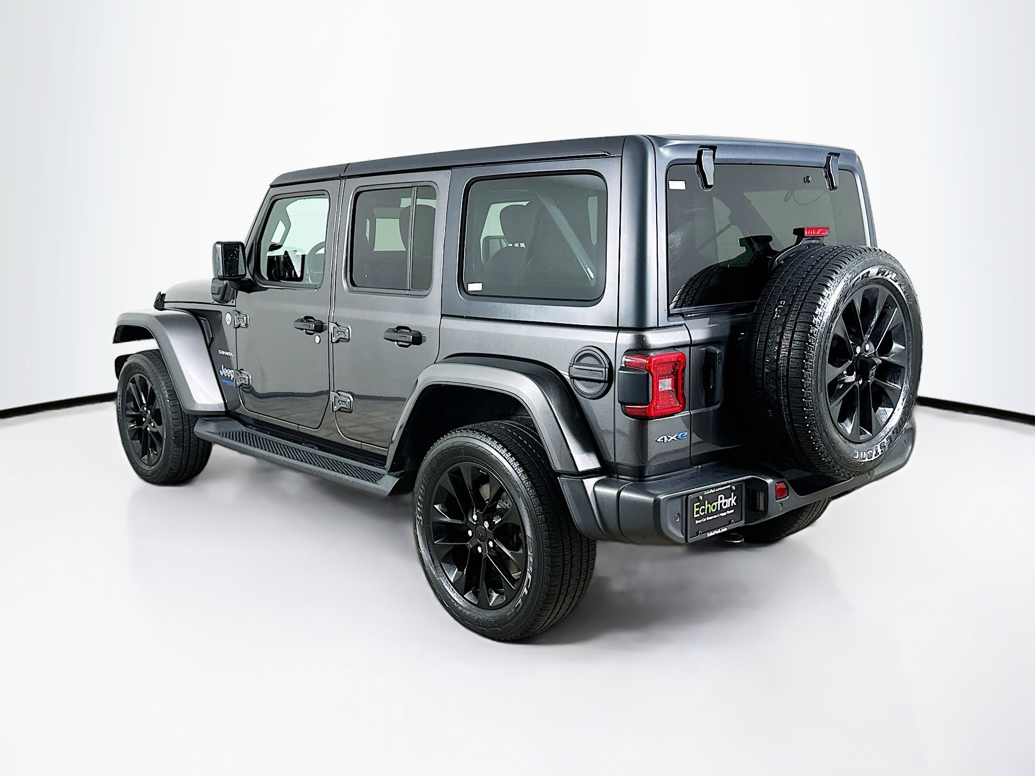 Used 2021 Jeep Wrangler Sahara w/ Cold Weather Group image 5