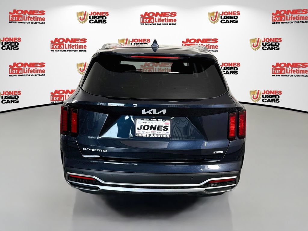 Certified 2023 Kia Sorento EX AWD/4WD image 16