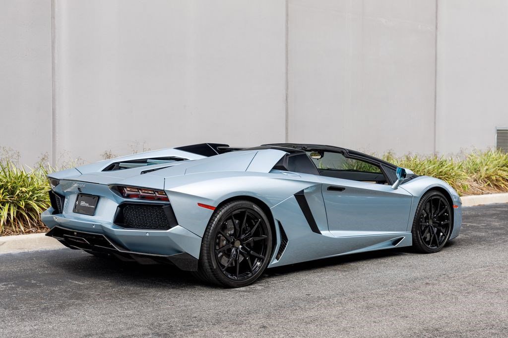 Used 2014 Lamborghini Aventador LP 700-4 AWD/4WD image 5