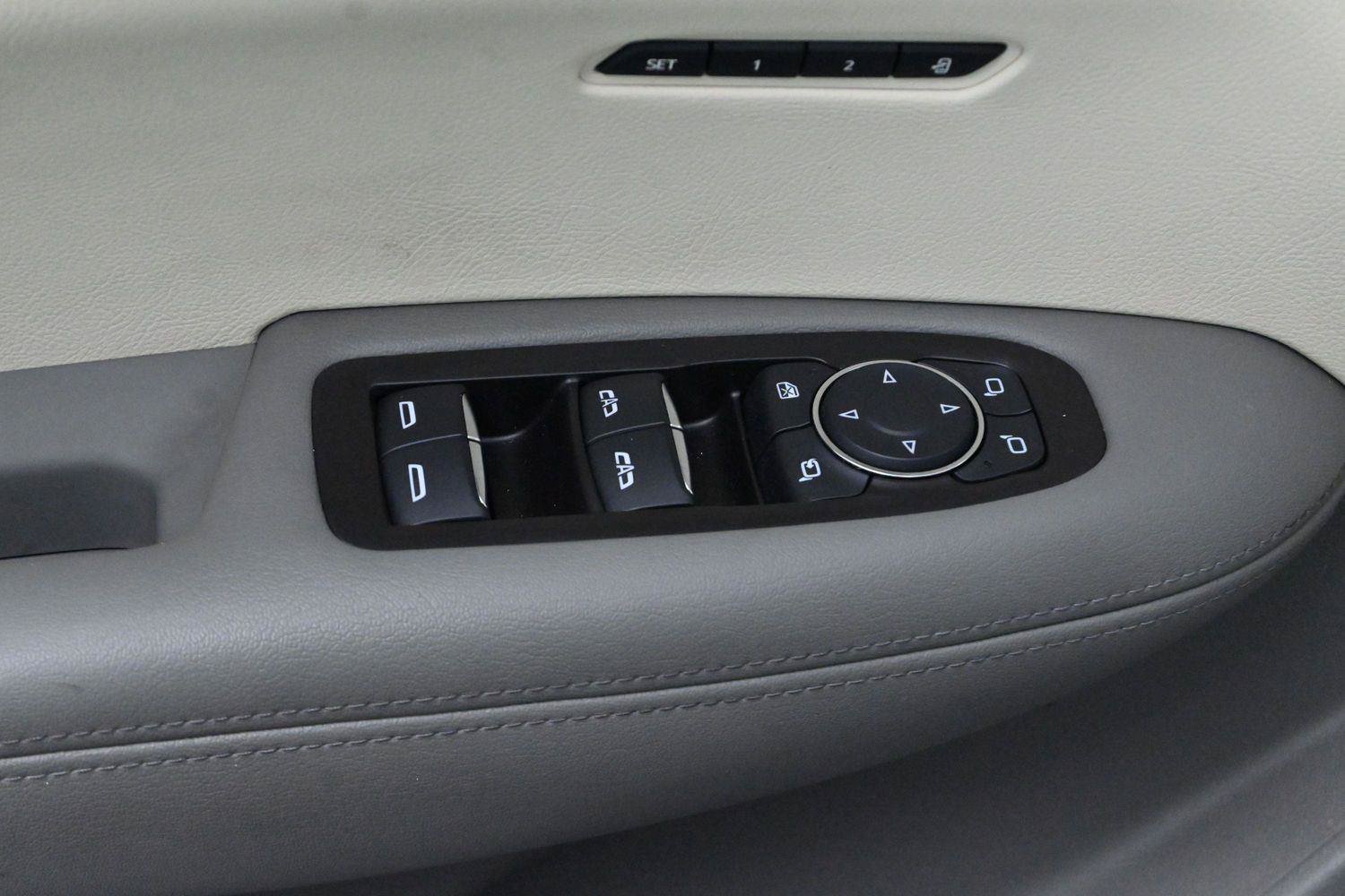 Used 2020 Cadillac XT6 Premium Luxury AWD/4WD image 13