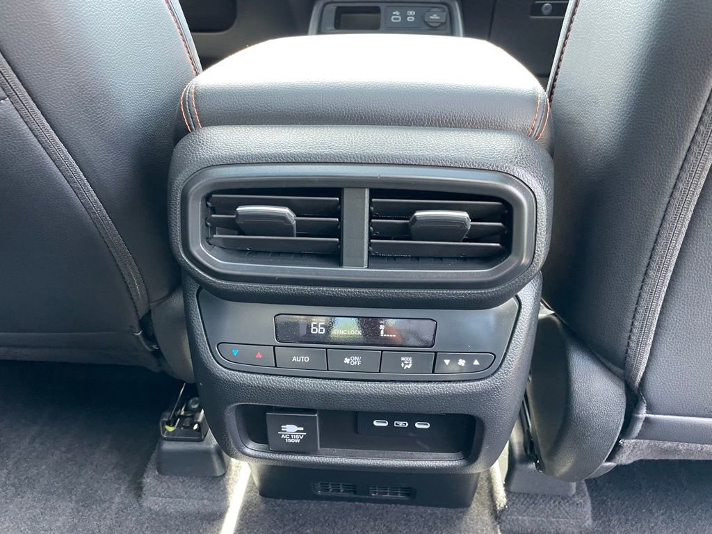 Certified 2024 Honda Pilot TrailSport image 41