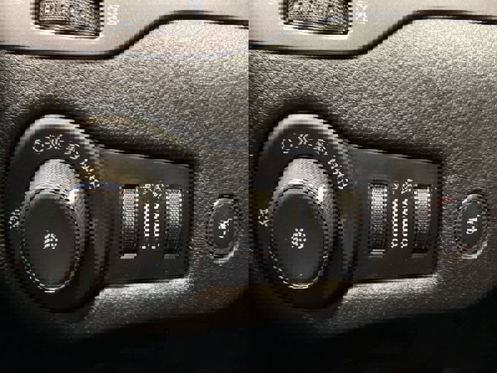 Used 2021 Jeep Cherokee Latitude Lux w/ Comfort/Convenience Group image 18