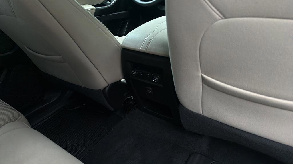 Used 2023 Chevrolet Traverse LS w/ Safety Package AWD/4WD image 22