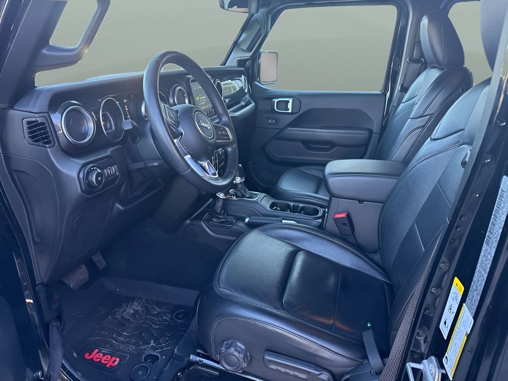 Used 2020 Jeep Wrangler Unlimited Sahara AWD/4WD image 13