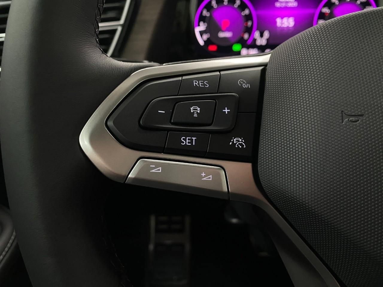 New 2026 Volkswagen Atlas SEL Premium R-Line image 17