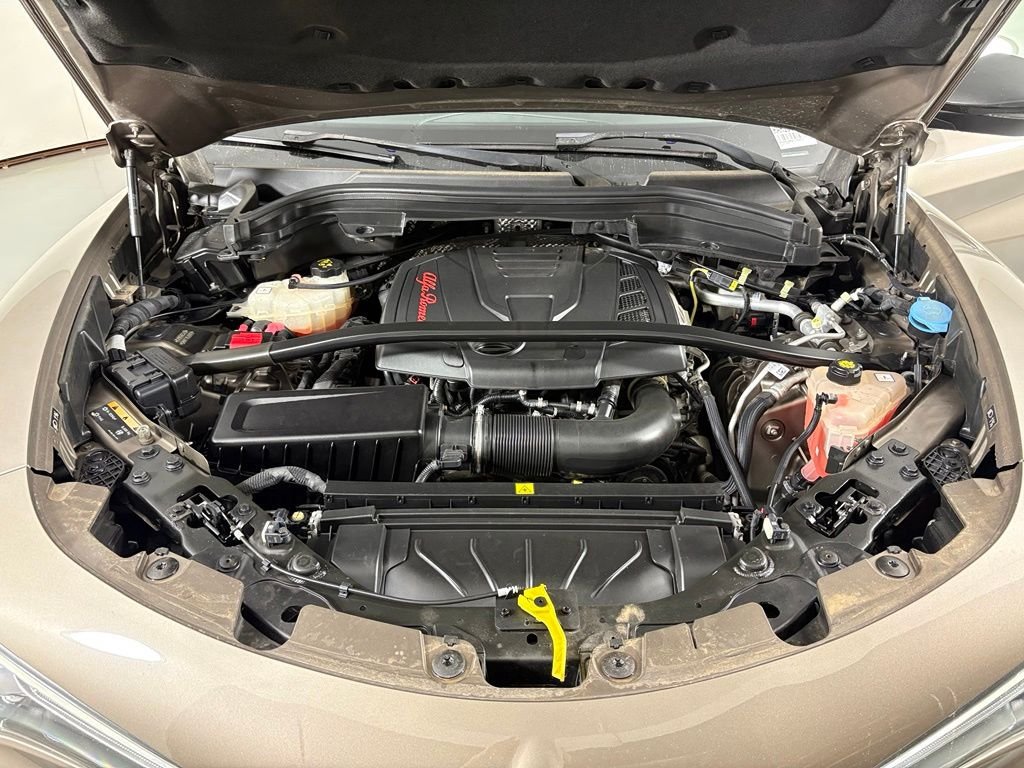 Used 2019 Alfa Romeo Stelvio w/ Nero Edizione RWD image 39