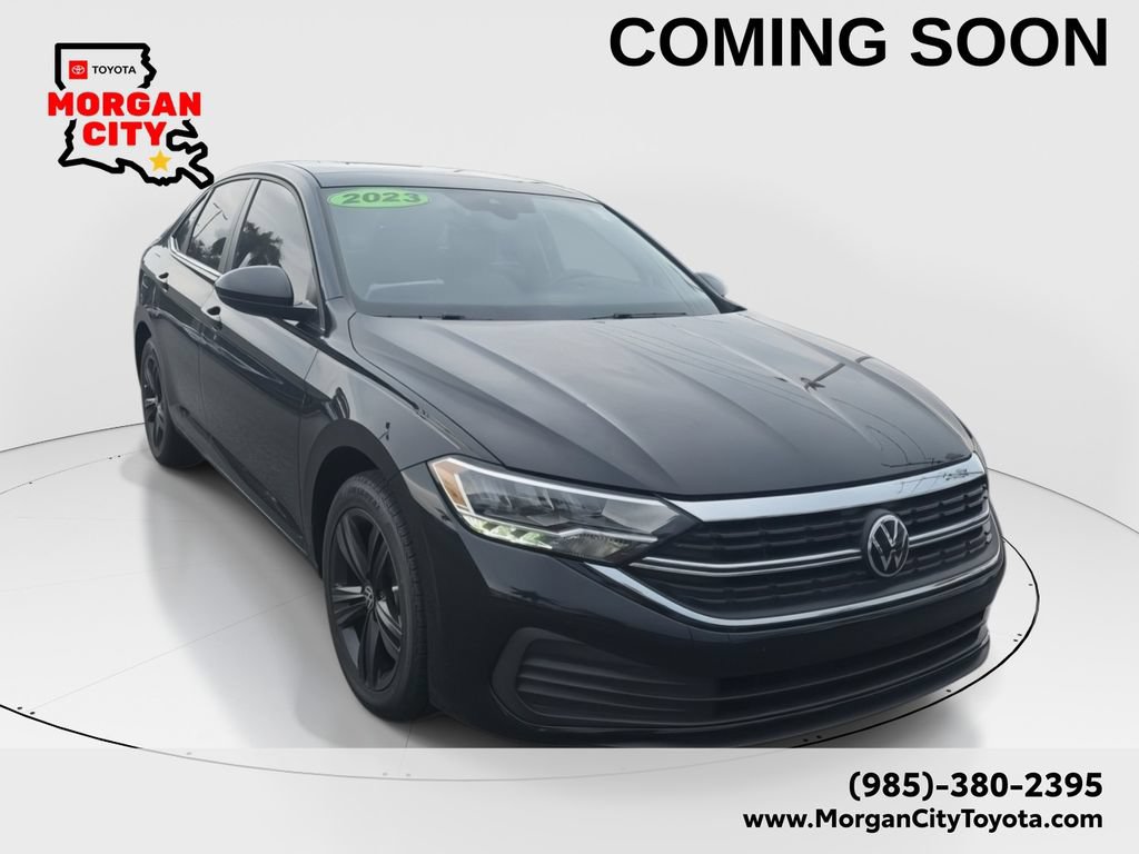 Used 2023 Volkswagen Jetta SE FWD image 1