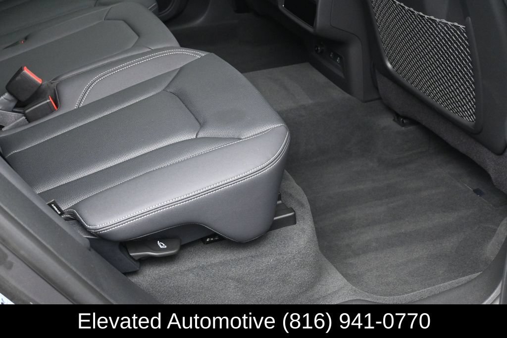 Used 2025 Audi Q8 Premium Plus AWD/4WD image 9