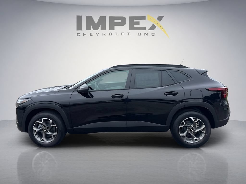 New 2026 Chevrolet Trax LT FWD image 2