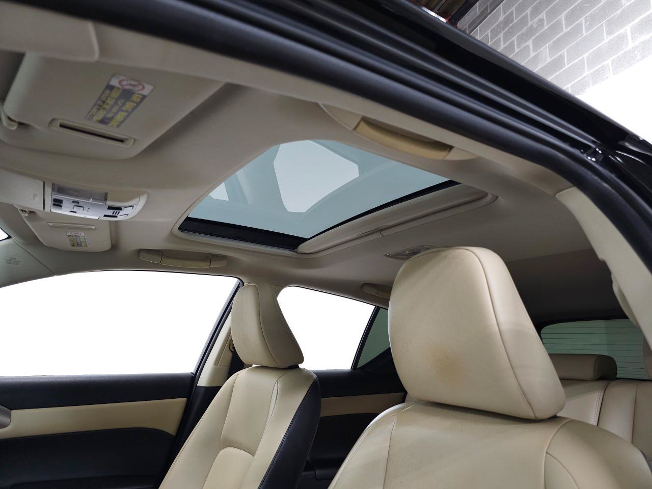 Used 2015 Lexus CT 200h FWD image 12