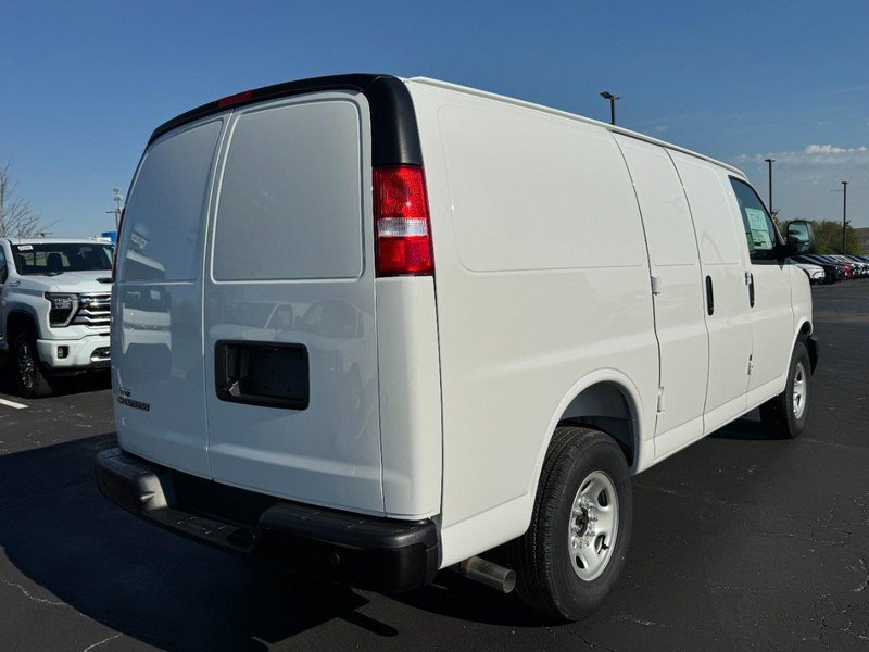 New 2026 Chevrolet Express 2500 RWD video 3