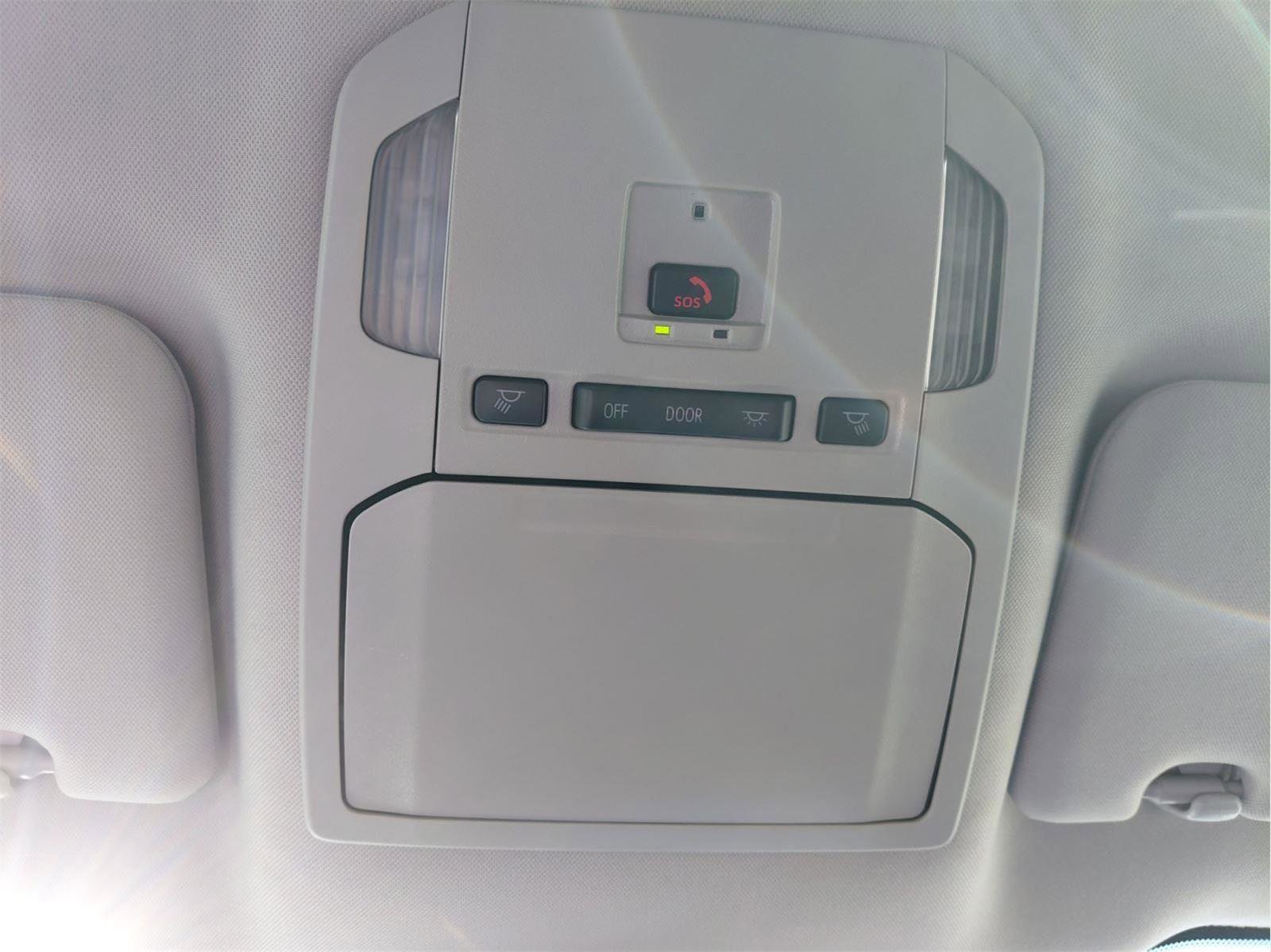 Used 2024 Toyota Highlander LE image 32