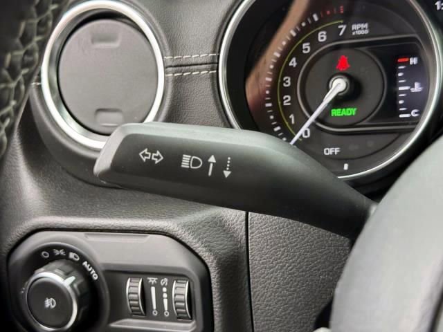 Certified 2022 Jeep Wrangler Unlimited Sahara w/ Cold Weather Group image 15