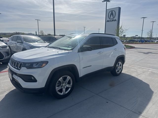 Used 2023 Jeep Compass Latitude w/ Convenience Group image 2