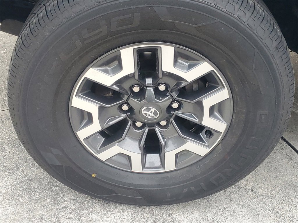 Certified 2023 Toyota Tacoma TRD Sport image 4