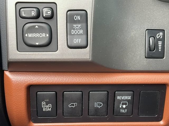 Used 2016 Toyota Sequoia Platinum RWD image 36