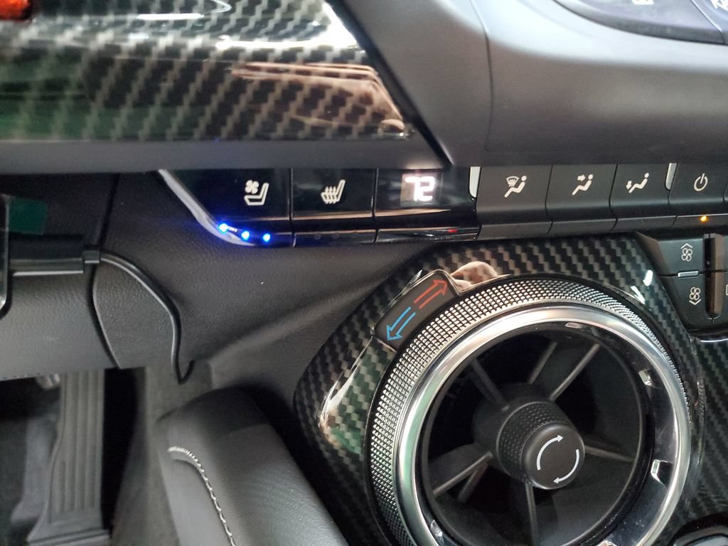 Used 2021 Chevrolet Camaro SS RWD image 14