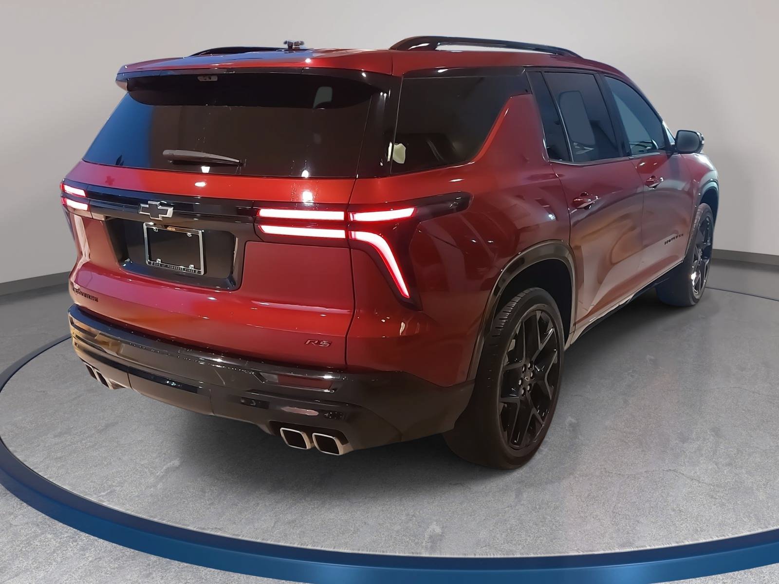 Used 2025 Chevrolet Traverse RS FWD image 5